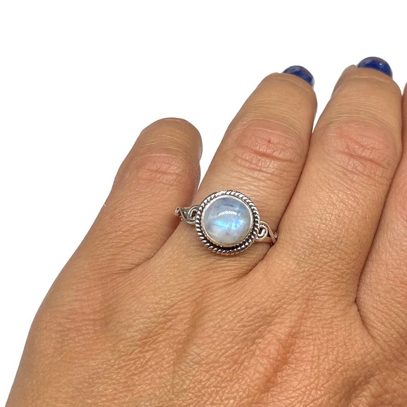 Rainbow Moonstone Ring Size 8 Solid Sterling Silver 925 Dainty Boho Stone - Picture 2 of 12